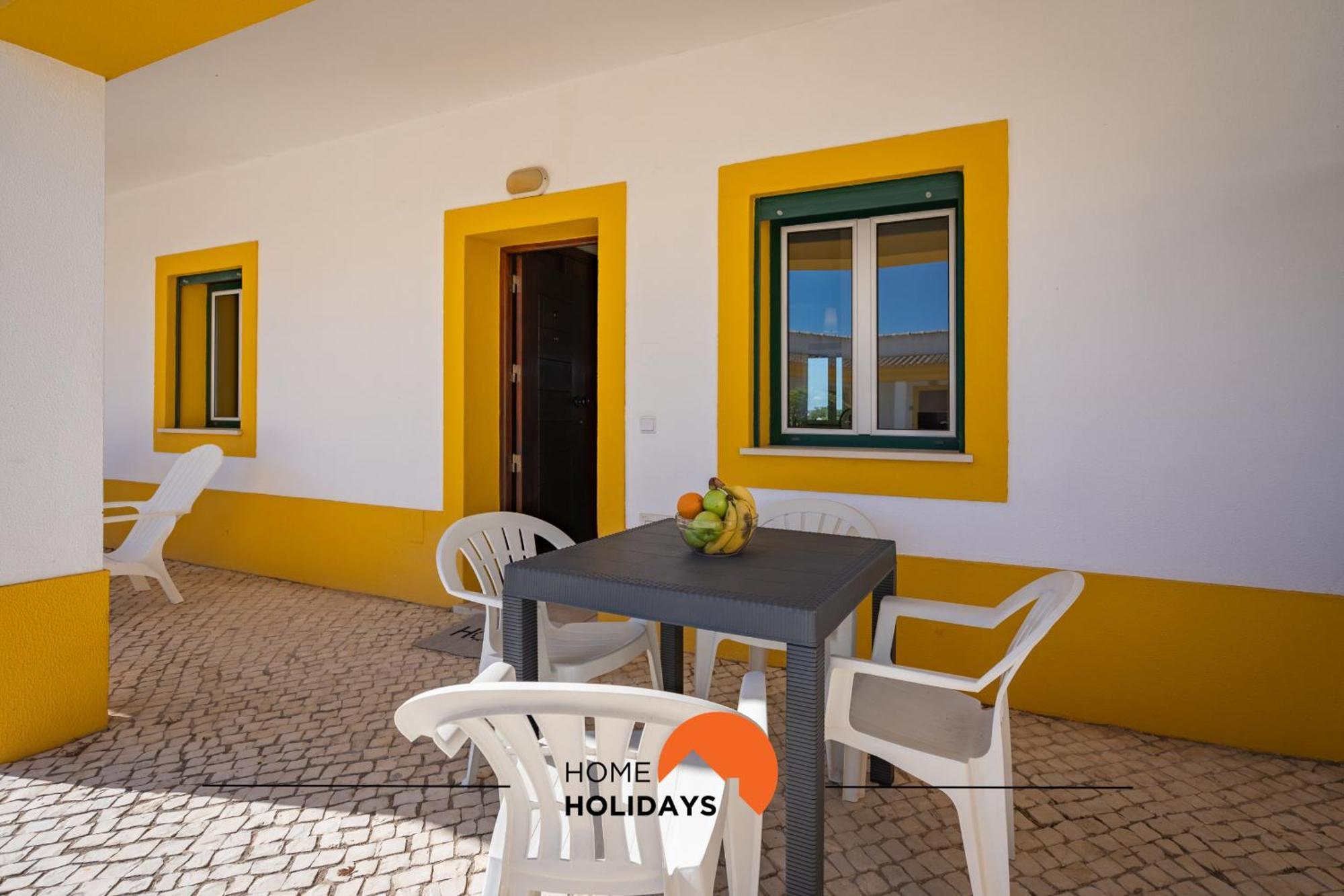 #225 Fraccao G By Holidays *